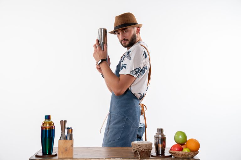 Why You Should Hire Bartenders for Technical Support